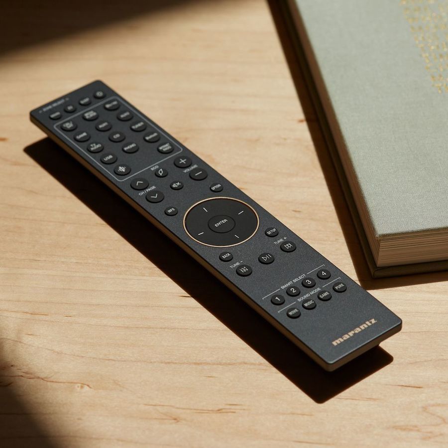 AV Ресивер Marantz Cinema 40 Silver-Gold