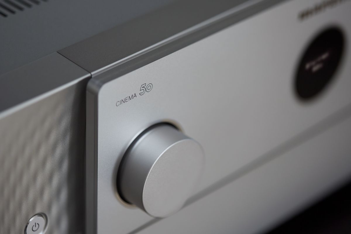 AV Ресивер Marantz Cinema 50 Silver-Gold